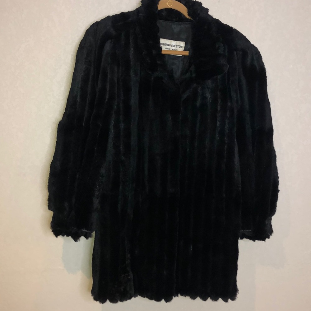 Siberian Fur Store Hong Kong Black Fur Coat Vintage size medium